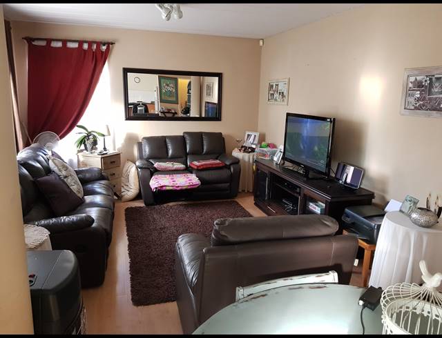 3 BEDROOM DUPLEX TO LET IN HONEYDEW